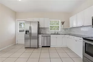 4026 4th Ave S, Saint Petersburg, FL 33711 - Photo 4