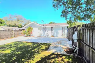 703 13th Ave NW, Largo, FL 33770 - Photo 30