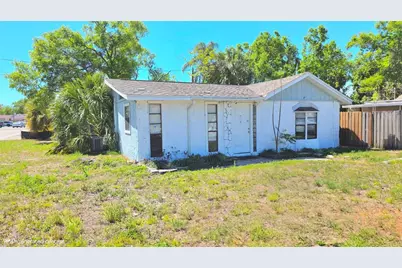 703 13th Avenue NW, Largo, FL 33770 - Photo 1