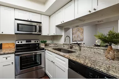 4405 W Fair Oaks Avenue #21, Tampa, FL 33611 - Photo 8