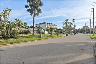 1235 Cordova Boulevard NE, Saint Petersburg, FL 33704 - Photo 12