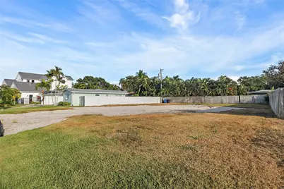1235 Cordova Boulevard NE, Saint Petersburg, FL 33704 - Photo 4