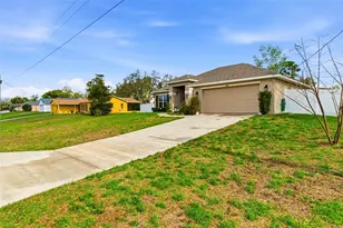 12181 Topaz St, Spring Hill, FL 34608 - Photo 4