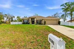 12181 Topaz St, Spring Hill, FL 34608 - Photo 2