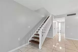 6320 Grand Bahama Cir, Tampa, FL 33615 - Photo 34