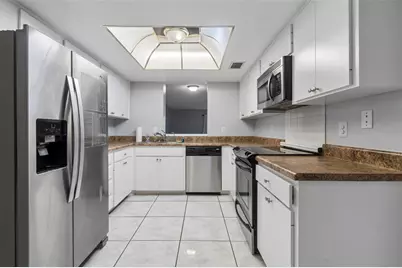 6320 Grand Bahama Circle #6320, Tampa, FL 33615 - Photo 12