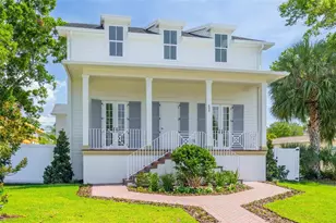 808 39th Ave NE, Saint Petersburg, FL 33703 - Photo 2
