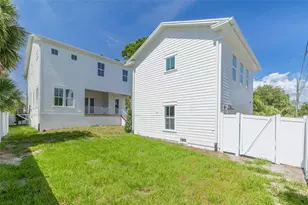 808 39th Ave NE, Saint Petersburg, FL 33703 - Photo 10