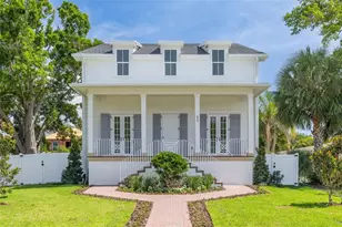 808 39th Ave NE, Saint Petersburg, FL 33703 - Photo 2