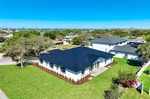 319 Cedar Ln, Largo, FL 33770 - Photo 34