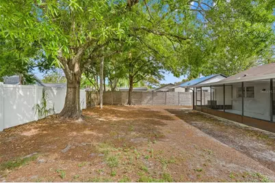13922 Briardale Lane, Tampa, FL 33618 - Photo 28