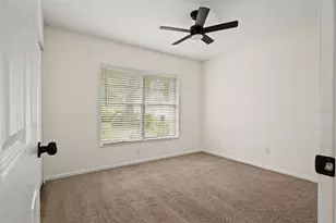 13922 Briardale Ln, Tampa, FL 33618 - Photo 20