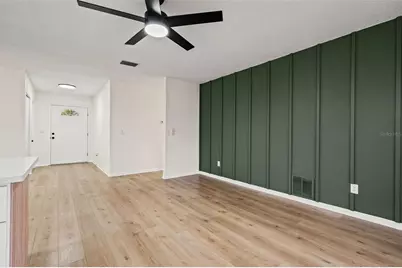 13922 Briardale Lane, Tampa, FL 33618 - Photo 4