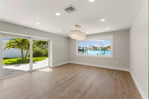 10088 Paradise Blvd, Treasure Island, FL 33706 - Photo 30