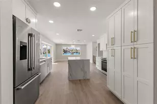 10088 Paradise Blvd, Treasure Island, FL 33706 - Photo 34