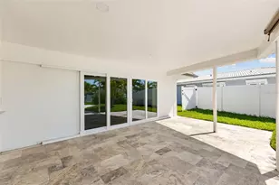 10088 Paradise Blvd, Treasure Island, FL 33706 - Photo 26