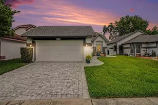 5845 Plum Pudding Ct, Orlando, FL 32821 - Photo 2