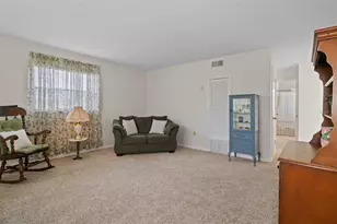 5107 Park Lake Dr N, Pinellas Park, FL 33782 - Photo 8