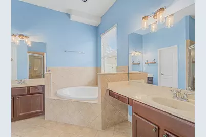 7800 Stoney Hill Drive, Wesley Chapel, FL 33545 - Photo 14