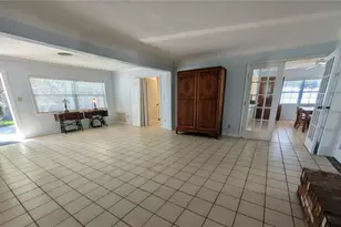 5041 Myrtle Ln, Madeira Beach, FL 33708 - Photo 4