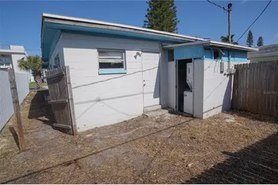 191 148th Avenue E, Madeira Beach, FL 33708 - Photo 4