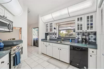 11329 Sheffield Rd, Spring Hill, FL 34608 - Photo 14