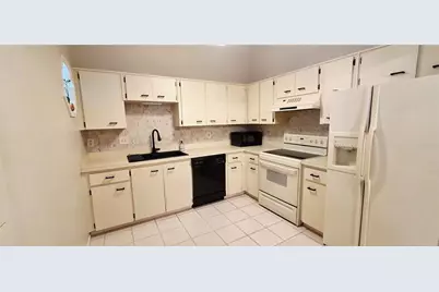 2101 Fox Chase Boulevard #203, Palm Harbor, FL 34683 - Photo 2