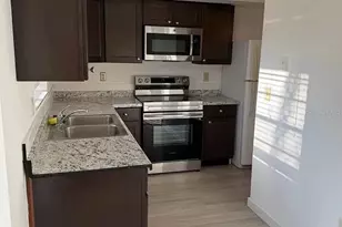 13905 Village Terrace Dr, Tampa, FL 33624 - Photo 6