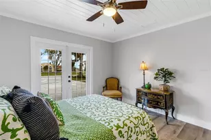 441 Bayshore Dr, Venice, FL 34285 - Photo 38