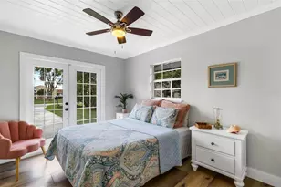 441 Bayshore Dr, Venice, FL 34285 - Photo 36