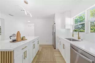 3917 W Pine St, Tampa, FL 33607 - Photo 16