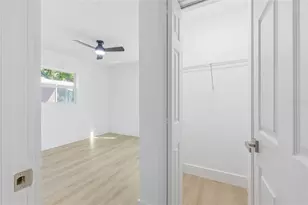 3917 W Pine St, Tampa, FL 33607 - Photo 26