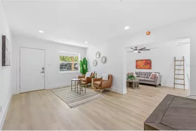 3917 W Pine Street, Tampa, FL 33607 - Photo 2