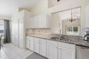 4250 Pine Isle Dr, Lutz, FL 33558 - Photo 6