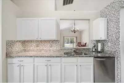 4250 Pine Isle Drive, Lutz, FL 33558 - Photo 12