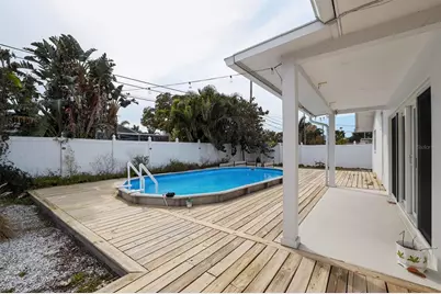 13940 Antigua Drive, Seminole, FL 33776 - Photo 8