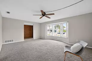 13940 Antigua Dr, Seminole, FL 33776 - Photo 22