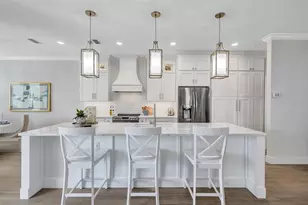 4039 Westbourne Cir, Sarasota, FL 34238 - Photo 6