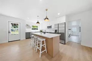 1125 77th St N, Saint Petersburg, FL 33710 - Photo 6