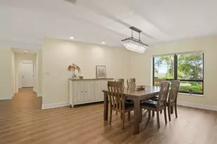 3472 Shoreline Cir, Palm Harbor, FL 34684 - Photo 6