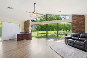 3472 Shoreline Cir, Palm Harbor, FL 34684 - Photo 16