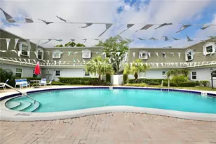 1713 Belleair Forest Dr, Belleair, FL 33756 - Photo 2