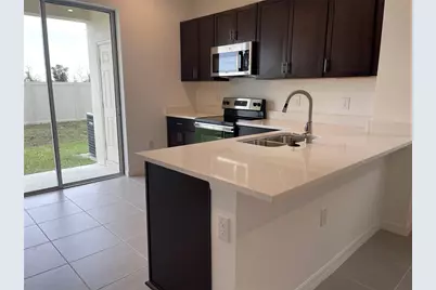 6305 Fairmont Lane, Palmetto, FL 34221 - Photo 6