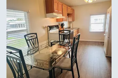 2282 Piazza Drive #117, Sarasota, FL 34238 - Photo 4