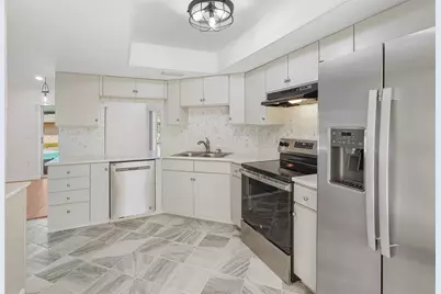 3323 Meadow Run Circle, Venice, FL 34293 - Photo 16