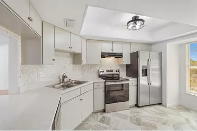 3323 Meadow Run Circle, Venice, FL 34293 - Photo 14