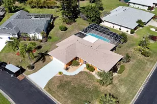 3323 Meadow Run Cir, Venice, FL 34293 - Photo 38