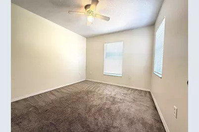 720 Newton Avenue S, Saint Petersburg, FL 33701 - Photo 16