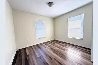 720 Newton Avenue S, Saint Petersburg, FL 33701 - Photo 12