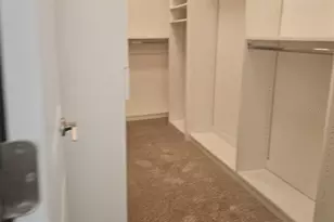 10606 Bahama Woodstar Ct, Riverview, FL 33579 - Photo 6